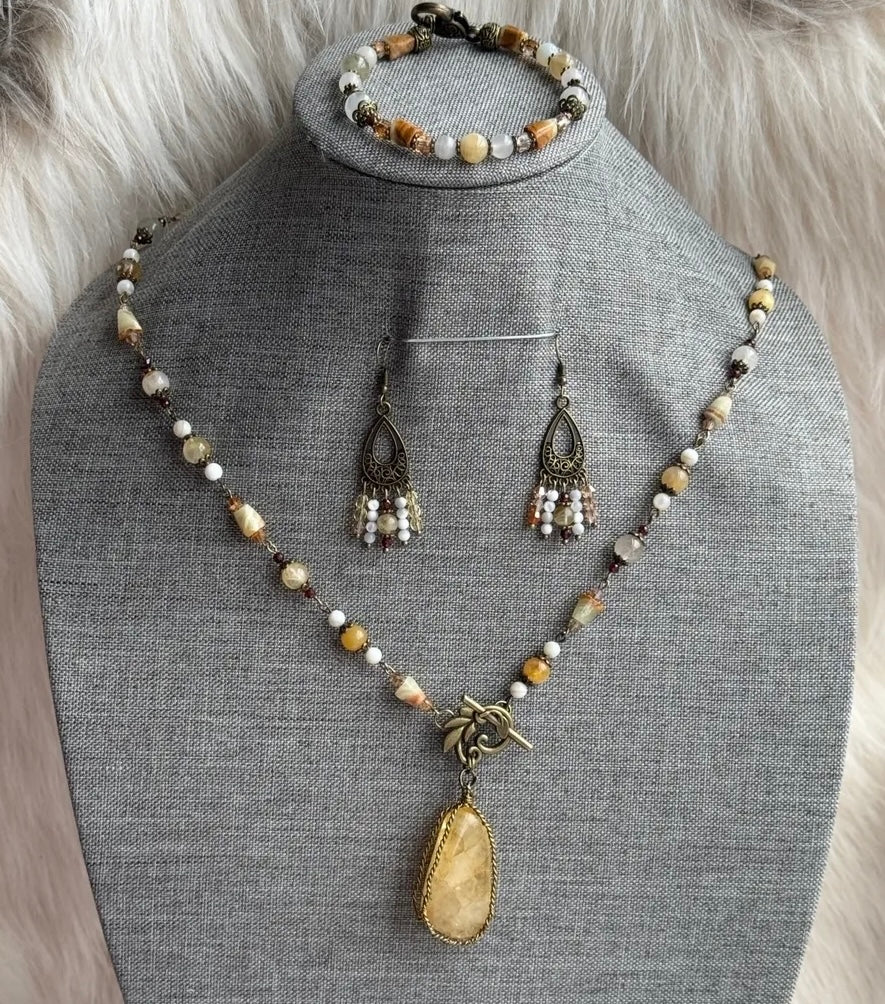GOLDEN HEALER, CLEAR QUARTZ, FIRE QUARTZ, MEXICAN BAND CALCITE & QUEEN SHELL JEWELRY SET