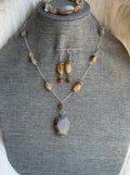CLEAR QUARTZ, AGATE & GARDEN QUARTZ NECKLACE, EARRINGS & BRACELET SET